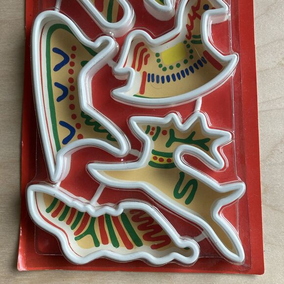 Six Piece Duncan Hines Holiday Cookie Cutter Popular Christmas Design Vtg NIP - Picture 4 of 4